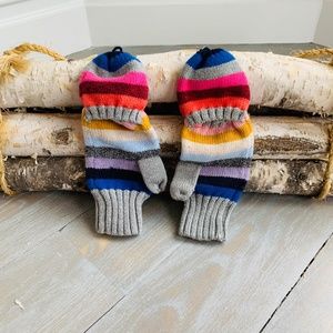 Colorful striped mittens!